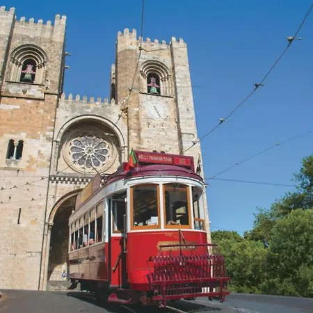 Sunny Lisbon Gem Daire